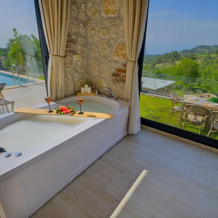 Pegasusstonehouse Villa *