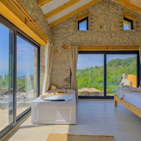 Pegasusstonehouse Villa *