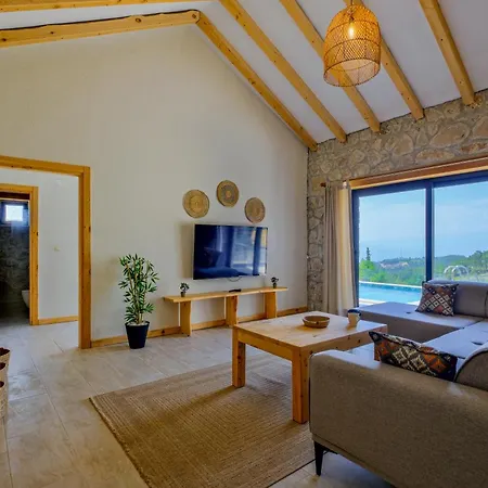 Villa Pegasusstonehouse
