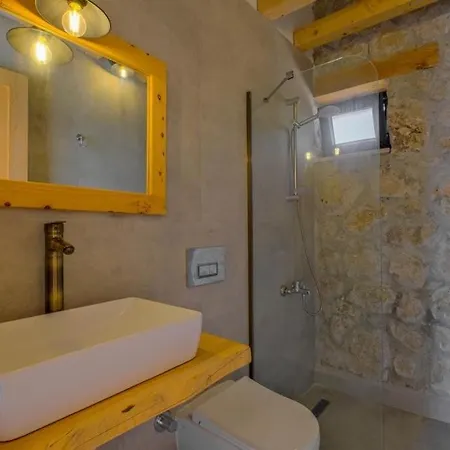 Villa Pegasusstonehouse